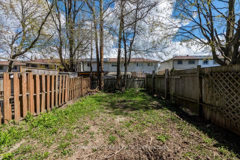 Photo 15 at 68 Chaucer Crescent, Letitia Heights, Barrie