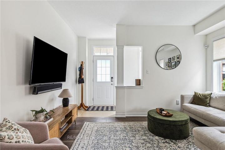 Photo 1 at 31 - 54 Nisbet Boulevard, Waterdown, Hamilton