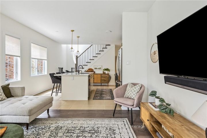 Photo 3 at 31 - 54 Nisbet Boulevard, Waterdown, Hamilton