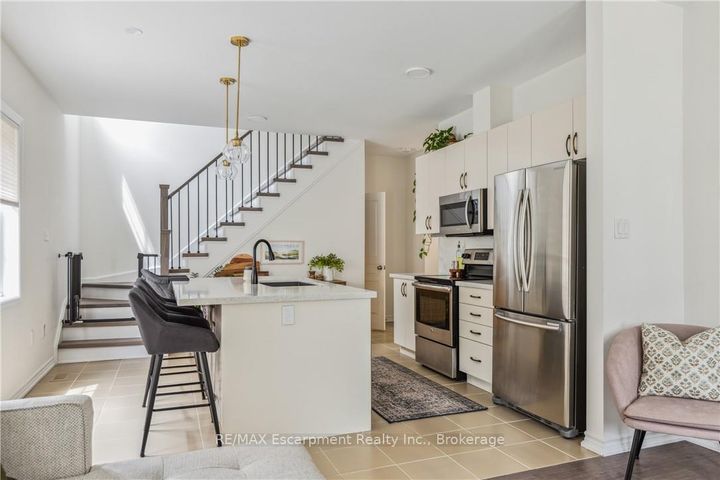 Photo 5 at 31 - 54 Nisbet Boulevard, Waterdown, Hamilton