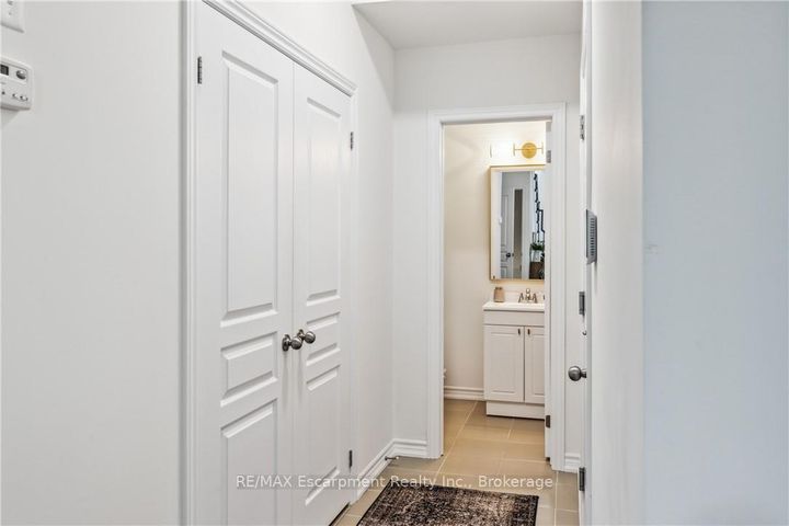 Photo 7 at 31 - 54 Nisbet Boulevard, Waterdown, Hamilton