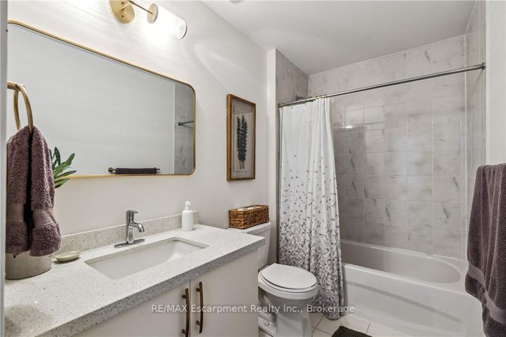Photo 12 at 31 - 54 Nisbet Boulevard, Waterdown, Hamilton