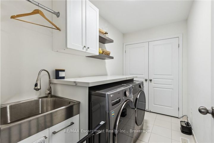 Photo 14 at 31 - 54 Nisbet Boulevard, Waterdown, Hamilton