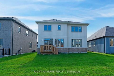 Photo 6 at 262 Duncan Street, Stayner, Clearview