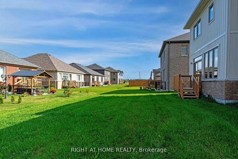 Photo 13 at 262 Duncan Street, Stayner, Clearview