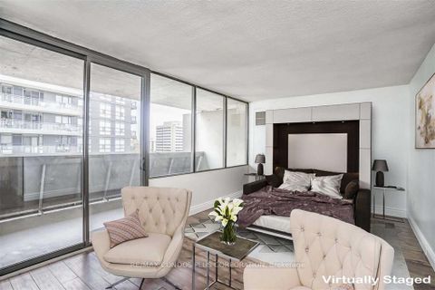 Photo 4 at 1011 - 720 Spadina Avenue, University, Toronto