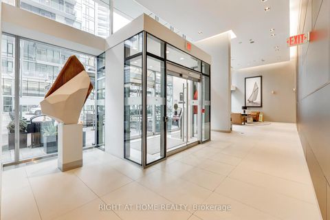 Photo 5 at 918 - 39 Queens Quay E, Waterfront Communities C8, Toronto