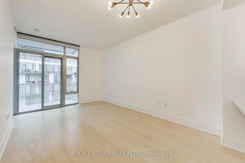 Photo 15 at 918 - 39 Queens Quay E, Waterfront Communities C8, Toronto