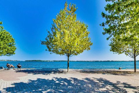 Photo 26 at 918 - 39 Queens Quay E, Waterfront Communities C8, Toronto
