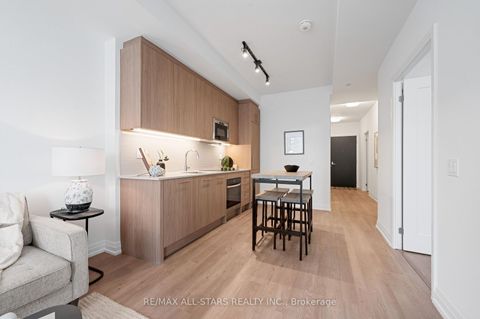 Photo 8 at 408 - 286 Main Street, Danforth, Toronto
