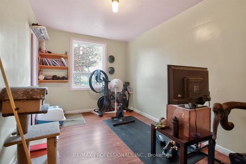 Photo 19 at 132-134 Trowell Avenue, Eglinton West, Toronto