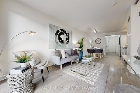 Photo 1 at 727 - 4K Spadina Avenue, Waterfront Communities C1, Toronto