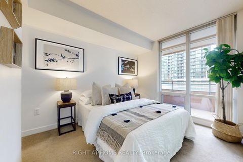 Photo 17 at 727 - 4K Spadina Avenue, Waterfront Communities C1, Toronto