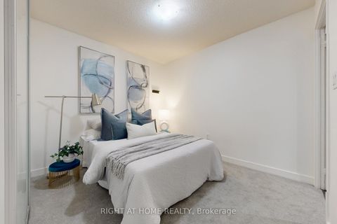 Photo 20 at 727 - 4K Spadina Avenue, Waterfront Communities C1, Toronto