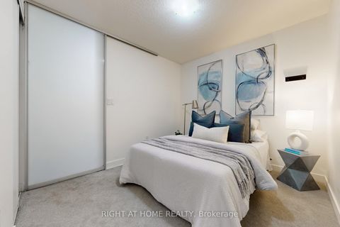 Photo 21 at 727 - 4K Spadina Avenue, Waterfront Communities C1, Toronto