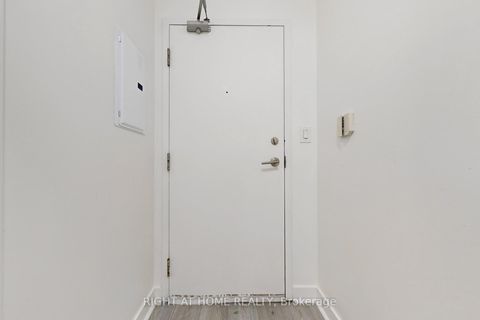 Photo 30 at 727 - 4K Spadina Avenue, Waterfront Communities C1, Toronto
