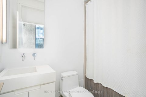 Photo 18 at TH1 - 25 Oxley Street, Waterfront Communities C1, Toronto