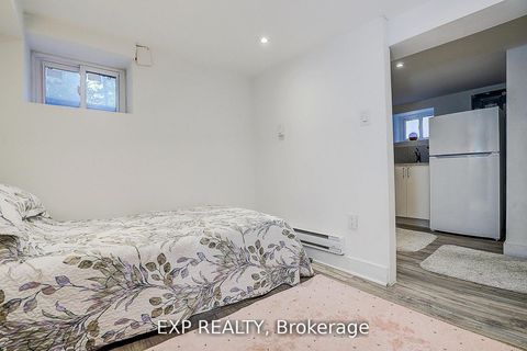 Photo 30 at 342 Glenholme Avenue, Oakwood Village, Toronto