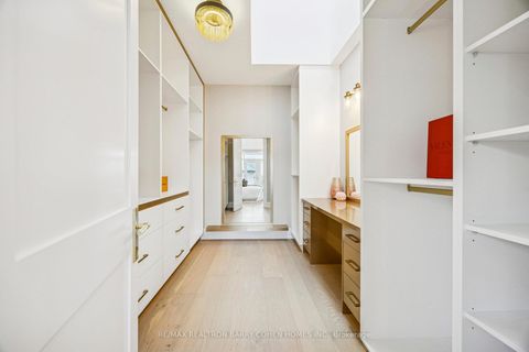 Photo 25 at 1 Lynnhaven Road, Lawrence, Toronto