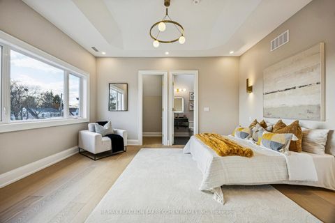 Photo 35 at 1 Lynnhaven Road, Lawrence, Toronto