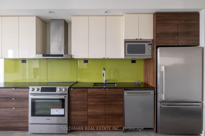 Photo 13 at 3302 - 121 Mcmahon Drive, Bayview Village, Toronto