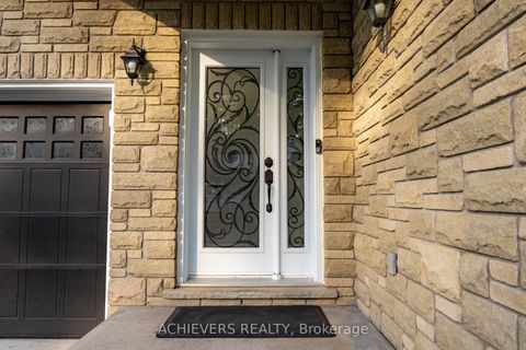 Photo 3 at 19 Thrushwood Drive, 400 West, Barrie