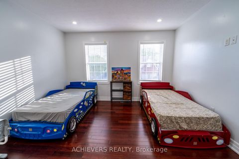 Photo 34 at 19 Thrushwood Drive, 400 West, Barrie