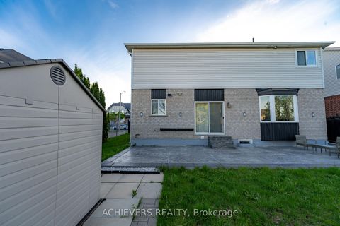 Photo 39 at 19 Thrushwood Drive, 400 West, Barrie