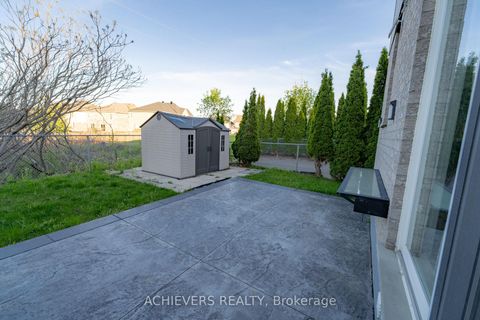 Photo 40 at 19 Thrushwood Drive, 400 West, Barrie