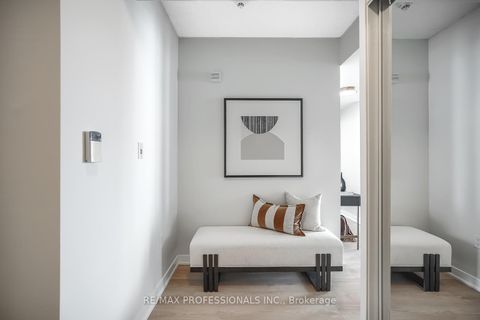 Photo 3 at 1708 - 3 Navy Wharf Court, Waterfront Communities C1, Toronto