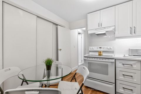 Photo 30 at 25 Lorindale Avenue, Lawrence Park North, Toronto