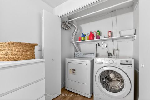 Photo 36 at 25 Lorindale Avenue, Lawrence Park North, Toronto