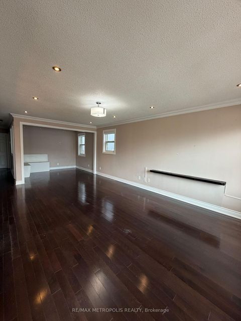 Photo 5 at 37 Lynvalley Crescent, Maryvale, Toronto