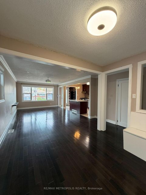 Photo 6 at 37 Lynvalley Crescent, Maryvale, Toronto