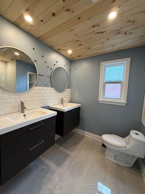 Photo 8 at 37 Lynvalley Crescent, Maryvale, Toronto
