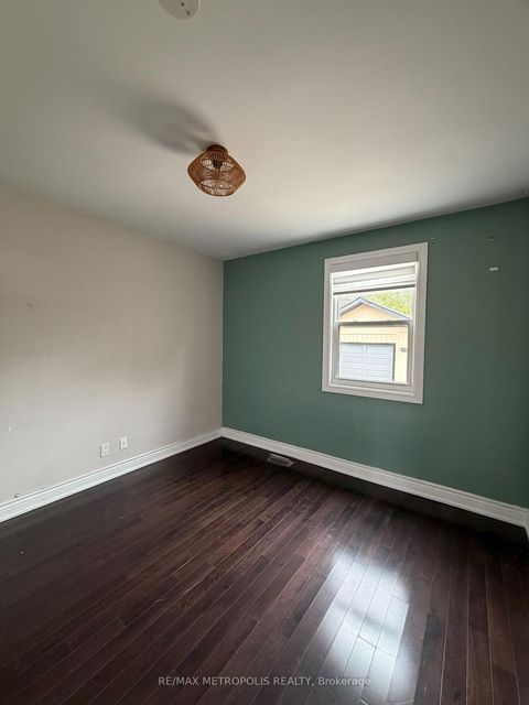 Photo 12 at 37 Lynvalley Crescent, Maryvale, Toronto