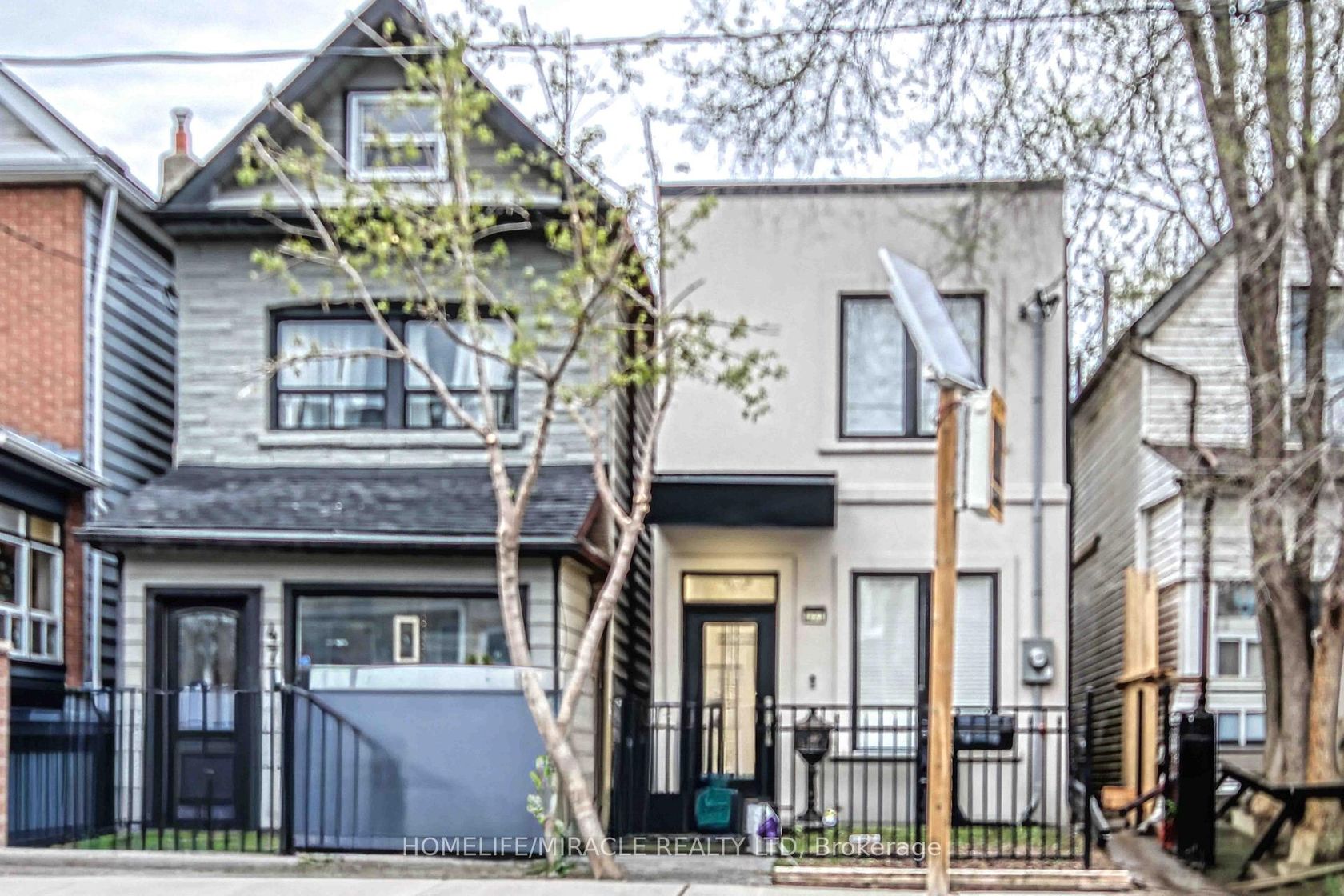 471 Jones Avenue, Jones, Toronto photo 0