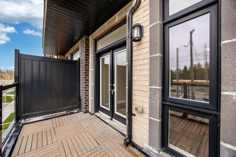 Photo 10 at 9 - 12860 Yonge Street, Oak Ridges, Richmond Hill