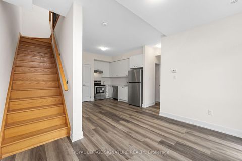 Photo 12 at 9 - 12860 Yonge Street, Oak Ridges, Richmond Hill