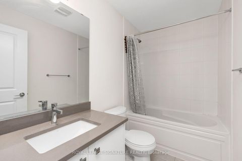 Photo 18 at 9 - 12860 Yonge Street, Oak Ridges, Richmond Hill