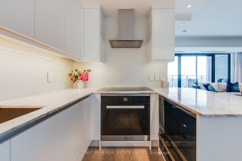 Photo 10 at 2703 - 200 Cumberland Street, Annex, Toronto