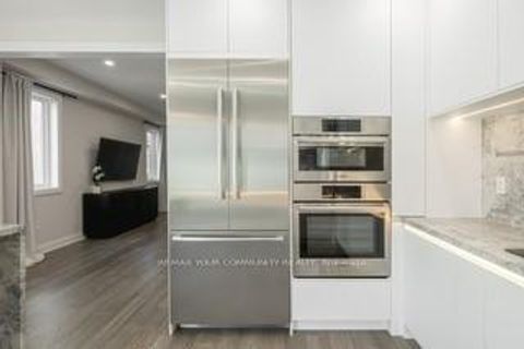 Photo 11 at 65 Bristlewood Crescent, Patterson, Vaughan