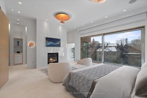 Photo 19 at 210 Glenayr Road, Forest Hill South, Toronto