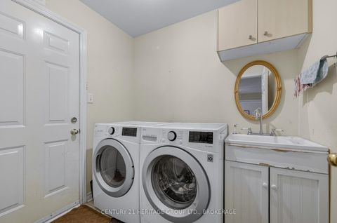 Photo 7 at 30 Lang Drive, Northwest, Barrie