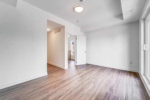 Photo 17 at 31 Calamint Lane, L'Amoreaux, Toronto