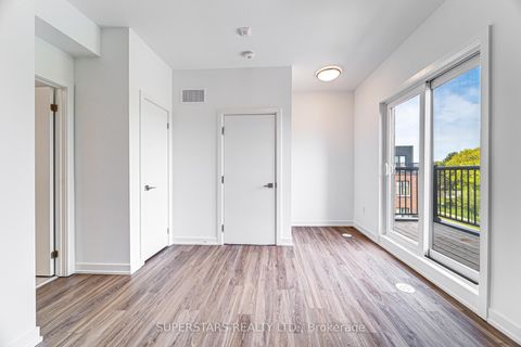 Photo 23 at 31 Calamint Lane, L'Amoreaux, Toronto