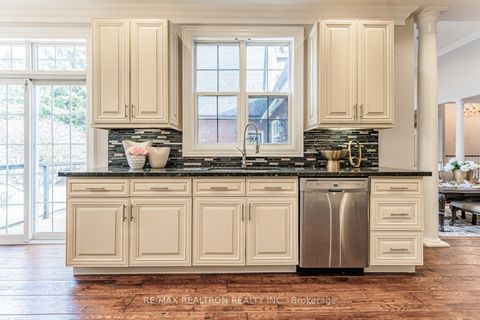 Photo 12 at 4 The Fairways, Angus Glen, Markham