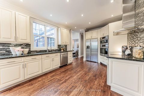 Photo 14 at 4 The Fairways, Angus Glen, Markham