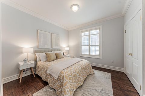 Photo 25 at 4 The Fairways, Angus Glen, Markham