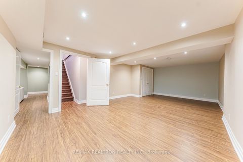Photo 41 at 4 The Fairways, Angus Glen, Markham